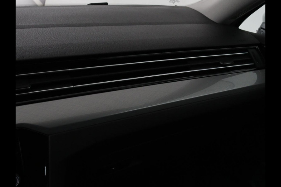 Volkswagen Passat 1.4 TSI PHEV GTE | Adaptive cruise | Trekhaak wegklapbaar | Stoelverwarming |  Navigatie | Full LED
