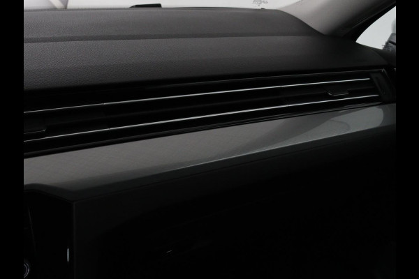 Volkswagen Passat 1.4 TSI PHEV GTE | Adaptive cruise | Trekhaak wegklapbaar | Stoelverwarming |  Navigatie | Full LED