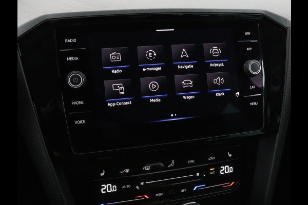 Volkswagen Passat 1.4 TSI PHEV GTE | Adaptive cruise | Trekhaak wegklapbaar | Stoelverwarming |  Navigatie | Full LED