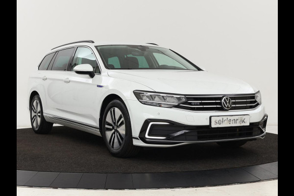 Volkswagen Passat 1.4 TSI PHEV GTE | Adaptive cruise | Trekhaak wegklapbaar | Stoelverwarming |  Navigatie | Full LED