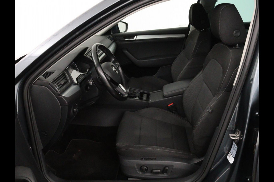 Škoda Superb 1.4 TSI Ambition | Panoramadak | Stoelverwarming | Trekhaak | Carplay | Memory | Navigatie | Climate control