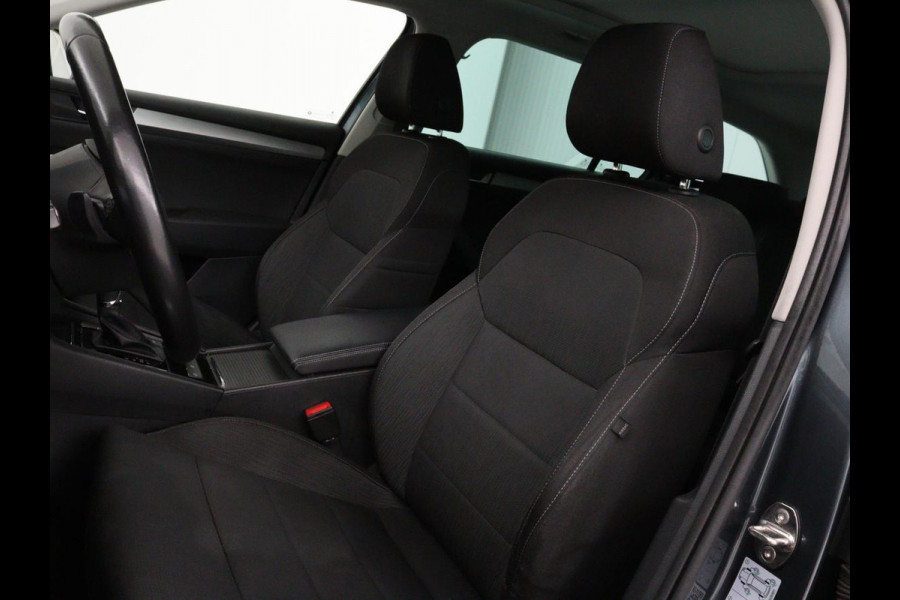 Škoda Superb 1.4 TSI Ambition | Panoramadak | Stoelverwarming | Trekhaak | Carplay | Memory | Navigatie | Climate control