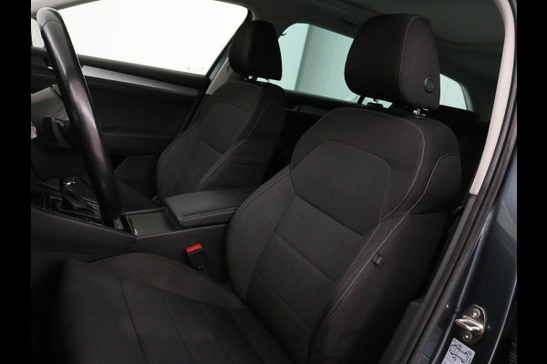 Škoda Superb 1.4 TSI Ambition | Panoramadak | Stoelverwarming | Trekhaak | Carplay | Memory | Navigatie | Climate control
