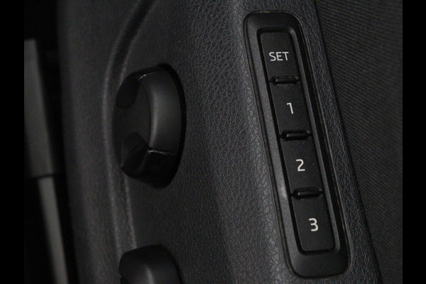 Škoda Superb 1.4 TSI Ambition | Panoramadak | Stoelverwarming | Trekhaak | Carplay | Memory | Navigatie | Climate control
