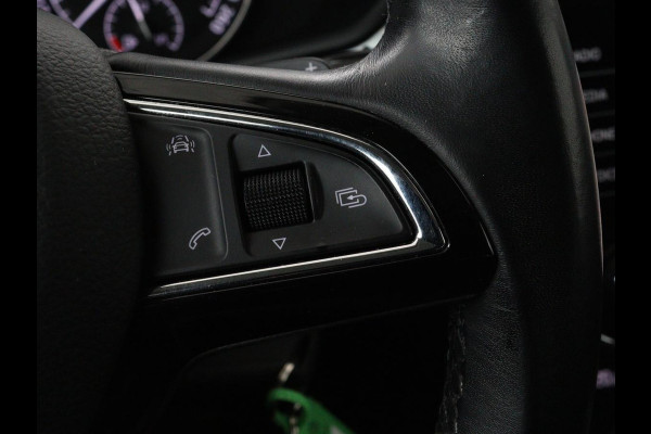 Škoda Superb 1.4 TSI Ambition | Panoramadak | Stoelverwarming | Trekhaak | Carplay | Memory | Navigatie | Climate control