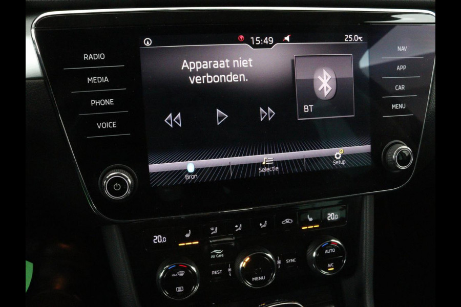 Škoda Superb 1.4 TSI Ambition | Panoramadak | Stoelverwarming | Trekhaak | Carplay | Memory | Navigatie | Climate control