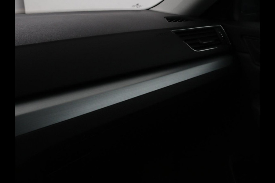 Škoda Superb 1.4 TSI Ambition | Panoramadak | Stoelverwarming | Trekhaak | Carplay | Memory | Navigatie | Climate control