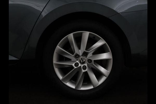Škoda Superb 1.4 TSI Ambition | Panoramadak | Stoelverwarming | Trekhaak | Carplay | Memory | Navigatie | Climate control
