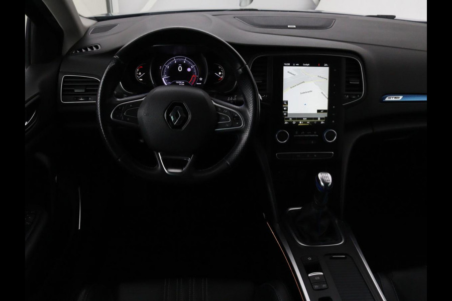 Renault MEGANE Estate 1.2 TCe GT-Line | Leder | Stoelverwarming | Camera | Cruise control | Trekhaak | LED | Navigatie | Sfeerverlichting | BOSE audio