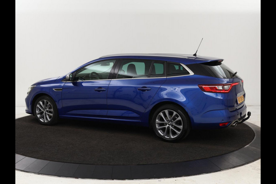Renault MEGANE Estate 1.2 TCe GT-Line | Leder | Stoelverwarming | Camera | Cruise control | Trekhaak | LED | Navigatie | Sfeerverlichting | BOSE audio