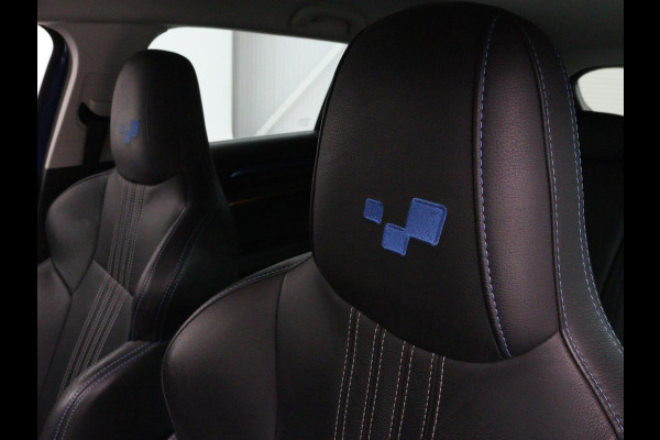 Renault MEGANE Estate 1.2 TCe GT-Line | Leder | Stoelverwarming | Camera | Cruise control | Trekhaak | LED | Navigatie | Sfeerverlichting | BOSE audio