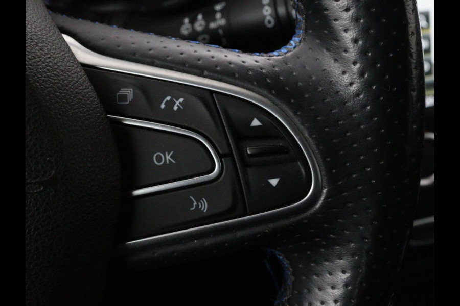 Renault MEGANE Estate 1.2 TCe GT-Line | Leder | Stoelverwarming | Camera | Cruise control | Trekhaak | LED | Navigatie | Sfeerverlichting | BOSE audio