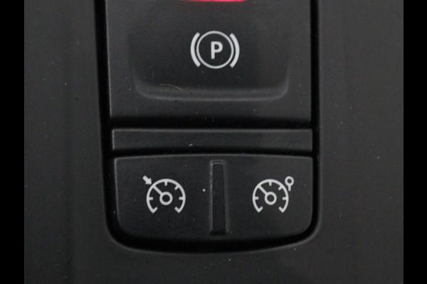 Renault MEGANE Estate 1.2 TCe GT-Line | Leder | Stoelverwarming | Camera | Cruise control | Trekhaak | LED | Navigatie | Sfeerverlichting | BOSE audio