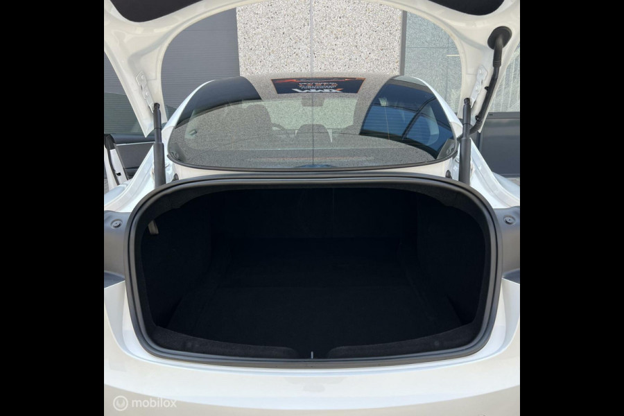 Tesla Model 3 SR Wit+MMX PACK+HIGHLAND+ENHANCED AUTOPILOT