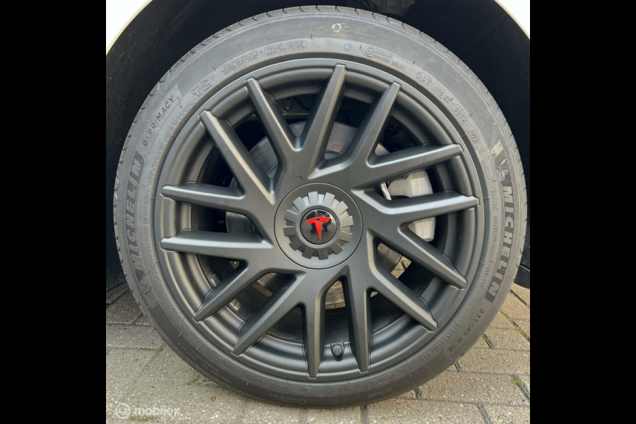 Tesla Model 3 SR Wit+MMX PACK+HIGHLAND+ENHANCED AUTOPILOT
