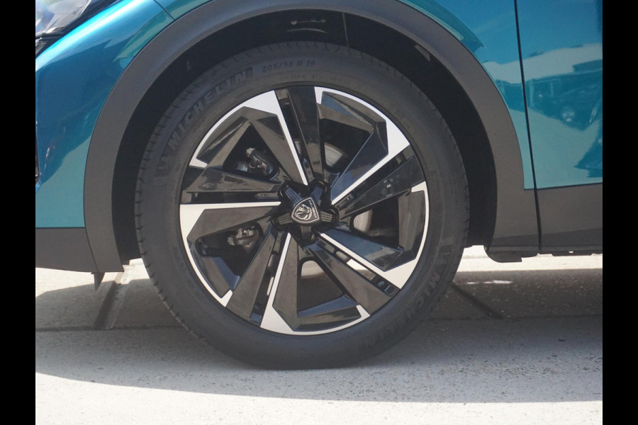 Peugeot 408 1.2 PureTech Allure Pack 130 EAT8