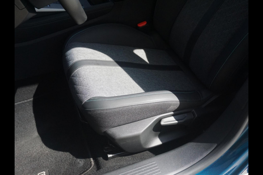 Peugeot 408 1.2 PureTech Allure Pack 130 EAT8