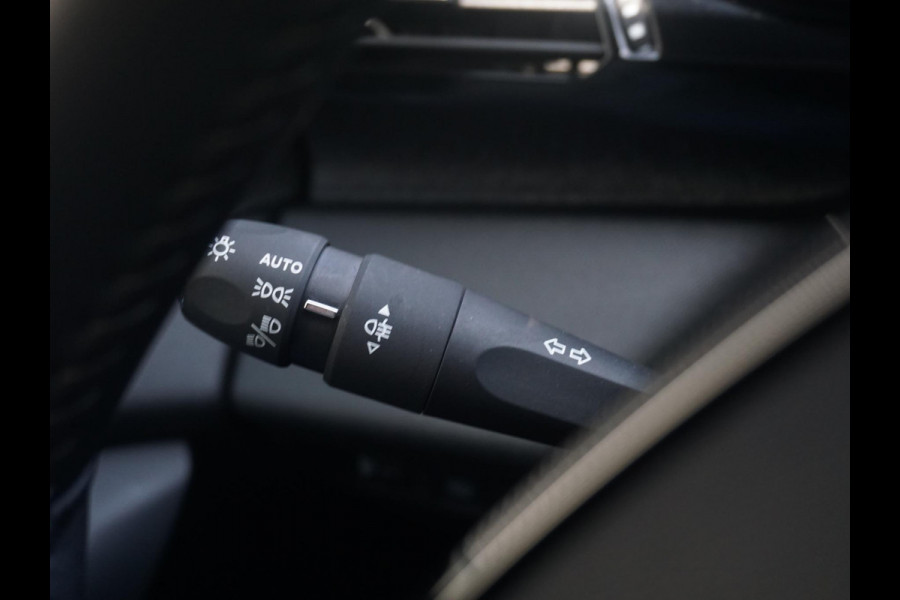 Peugeot 408 1.2 PureTech Allure Pack 130 EAT8