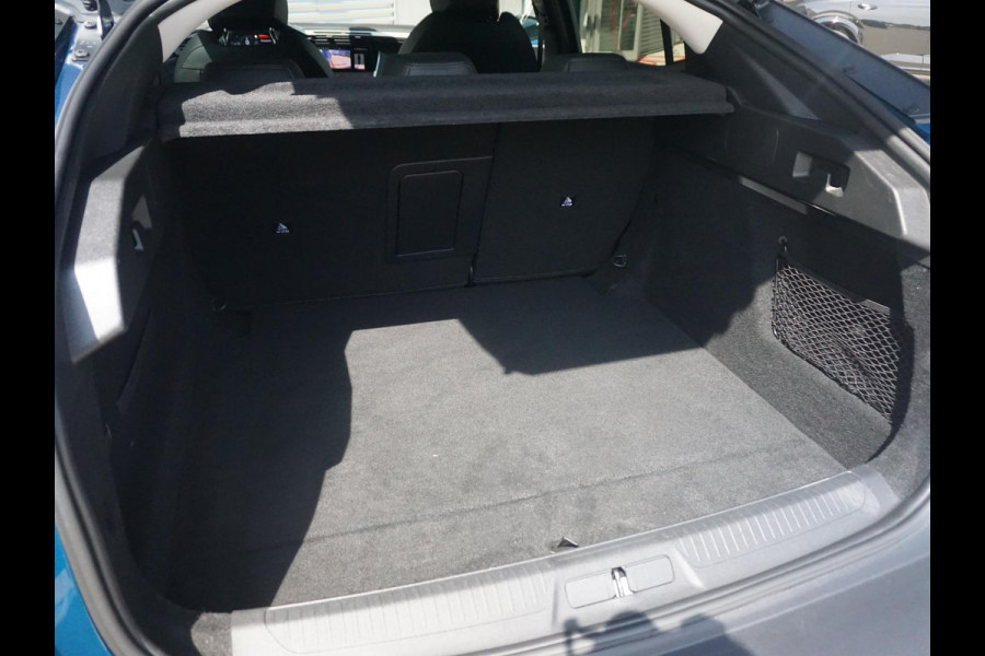 Peugeot 408 1.2 PureTech Allure Pack 130 EAT8