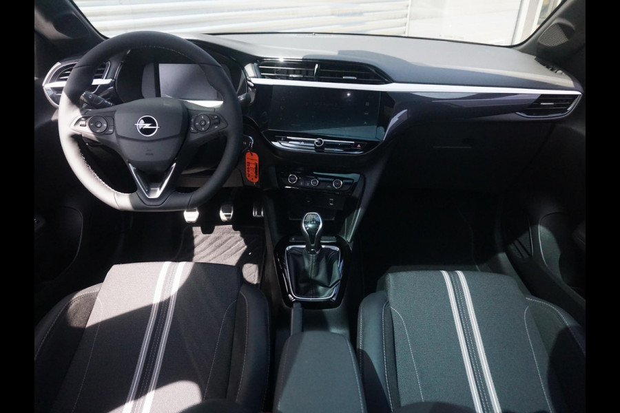 Opel Corsa 1.2 GS Panoramadak | Intro pakket