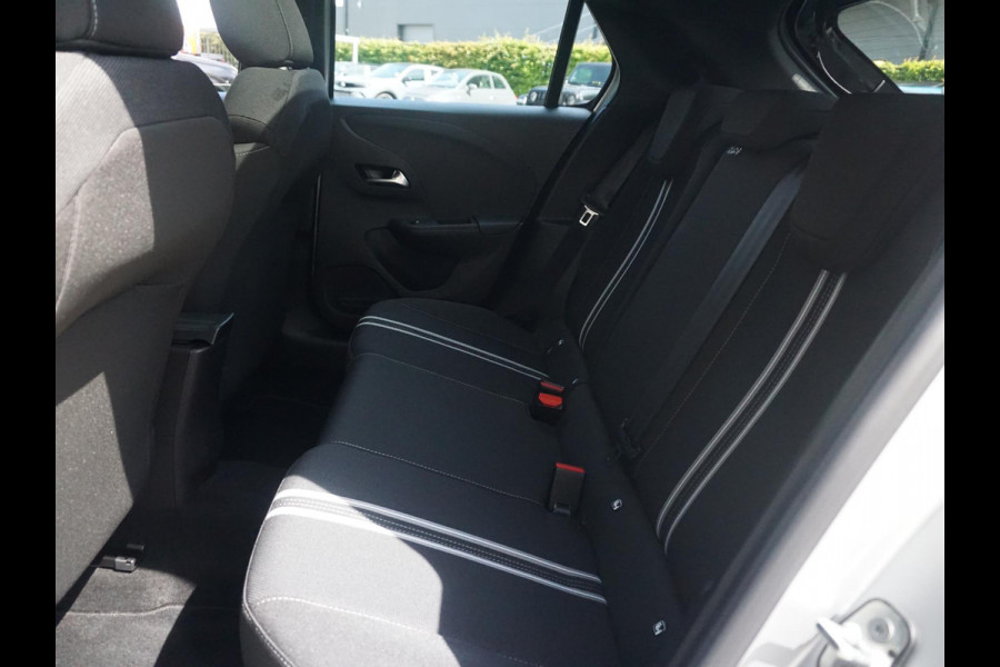 Opel Corsa 1.2 GS Panoramadak | Intro pakket