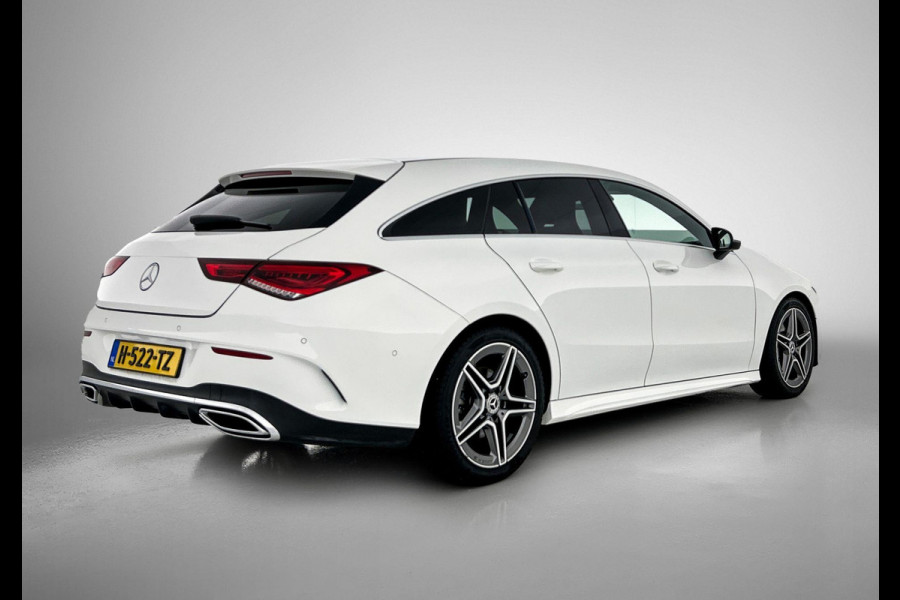 Mercedes-Benz CLA-Klasse Shooting Brake 200 AMG (NL-auto, 1e eig, Dealer OnderH, Sfeerverlichting, Navi, StoelV, Etc)