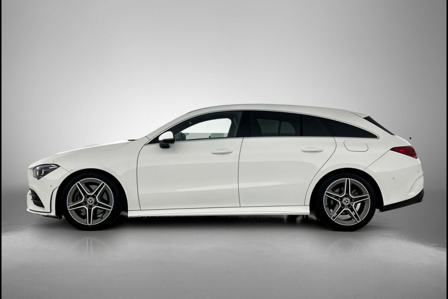 Mercedes-Benz CLA-Klasse Shooting Brake 200 AMG (NL-auto, 1e eig, Dealer OnderH, Sfeerverlichting, Navi, StoelV, Etc)