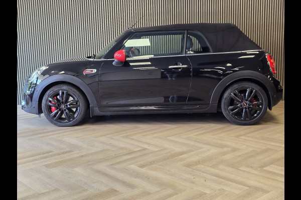 MINI Cabrio 2.0 John Cooper Works Chili JCW CABRIO AUTOMAAT NAVI ADAPT CRUISE HARMAN KARDON CAMERA PARKEERSENSOREN STOELVERW