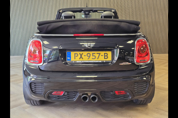 MINI Cabrio 2.0 John Cooper Works Chili JCW CABRIO AUTOMAAT NAVI ADAPT CRUISE HARMAN KARDON CAMERA PARKEERSENSOREN STOELVERW