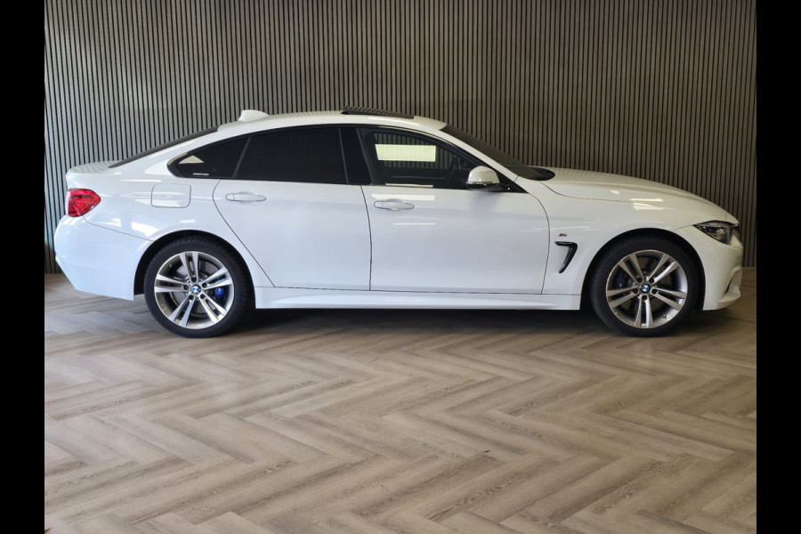 BMW 4 Serie Gran Coupé 430i xDrive High Executive CRUISE NAVI PARKEERSENSOREN OPEN DAK STOELVERWARMING LEER