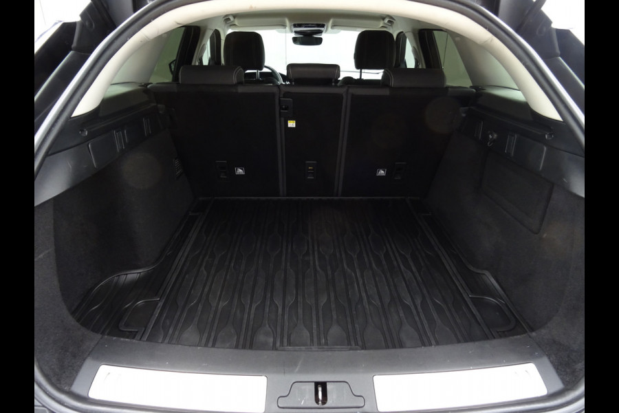 Land Rover Range Rover Velar 2.0 I4 Turbo AWD R-Dynamic S * 4 SEIZOENSBANDEN !!