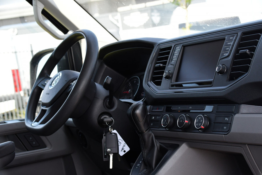 Volkswagen Crafter 35 2.0 TDI L5H3 DC Highline Adaptieve Cruise, Camera, Carplay, 177PK, Automaat, Multimedia, LED, Uniek!