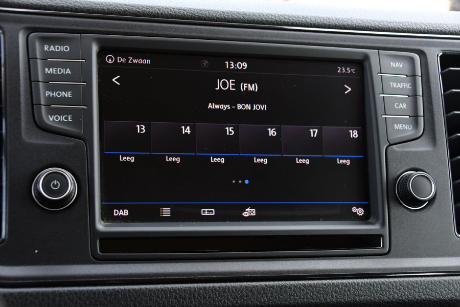 Volkswagen Crafter 35 2.0 TDI L5H3 DC Highline Adaptieve Cruise, Camera, Carplay, 177PK, Automaat, Multimedia, LED, Uniek!