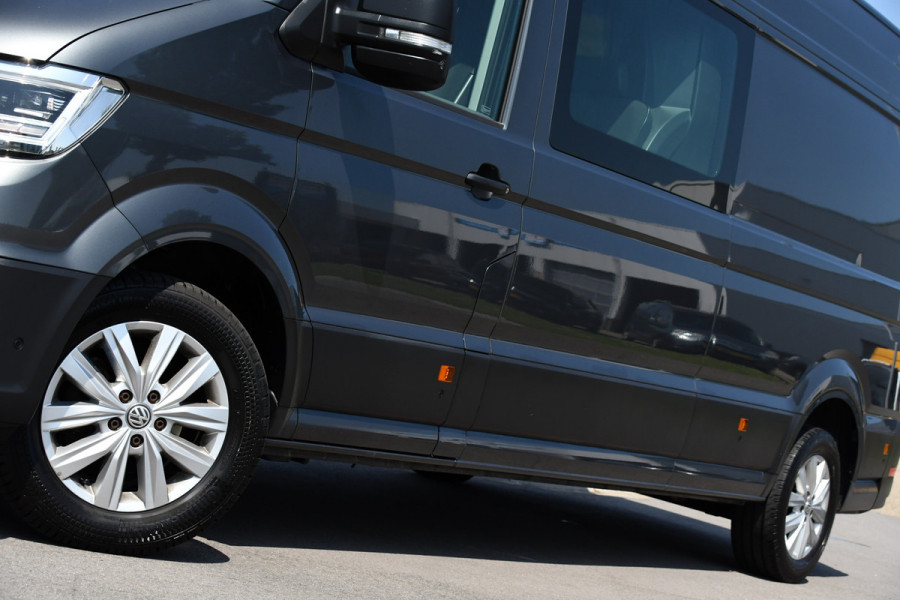 Volkswagen Crafter 35 2.0 TDI L5H3 DC Highline Adaptieve Cruise, Camera, Carplay, 177PK, Automaat, Multimedia, LED, Uniek!
