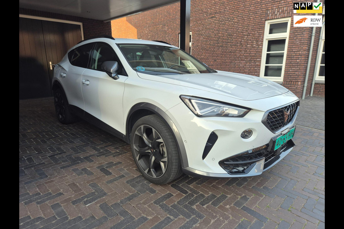 CUPRA Formentor 1.5 TSI / leer / Sportstoelen/ camera / stuurverwarming