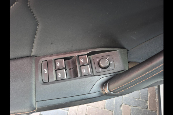 CUPRA Formentor 1.5 TSI / leer / Sportstoelen/ camera / stuurverwarming