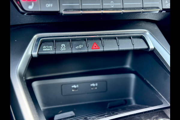Audi A3 Sportback 40 TFSI e Edition Matrix/Dodehoek/Keyless