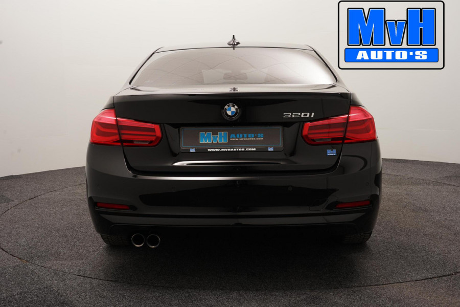 BMW 3-serie 320i Centennial High Executive|LEER|LED|ORG.NL