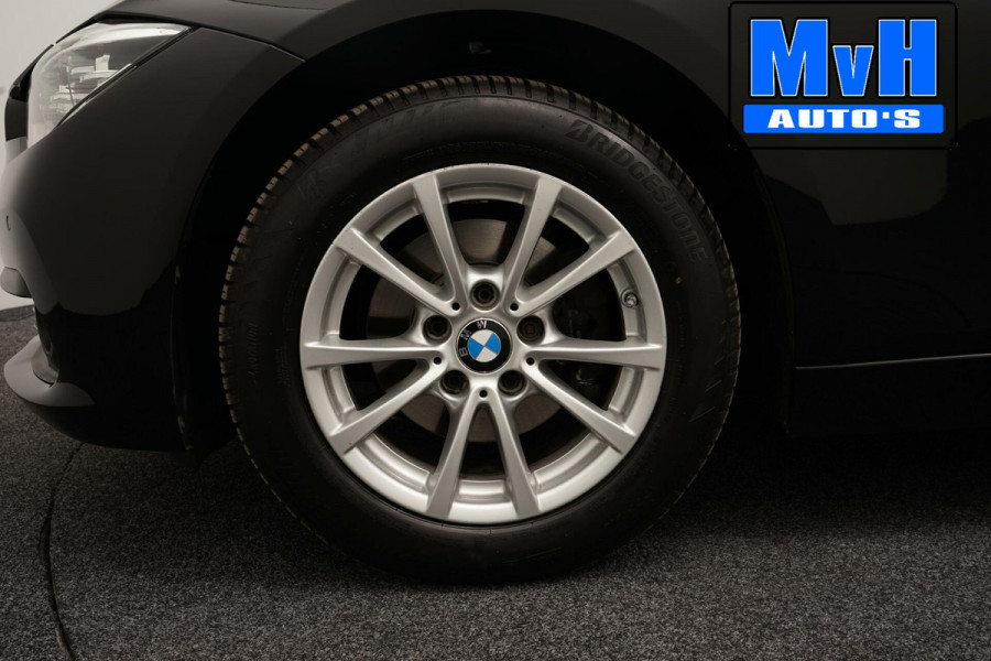 BMW 3-serie 320i Centennial High Executive|LEER|LED|ORG.NL