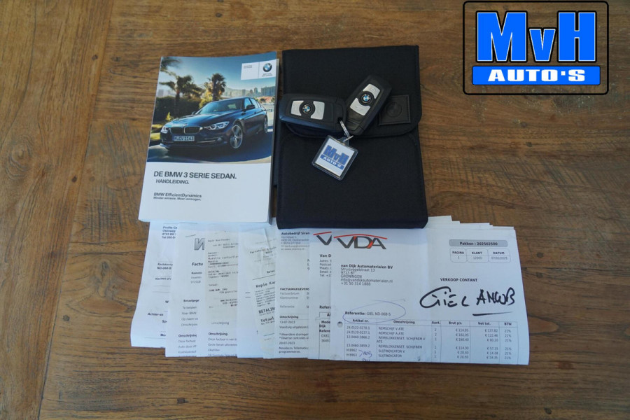 BMW 3-serie 320i Centennial High Executive|LEER|LED|ORG.NL