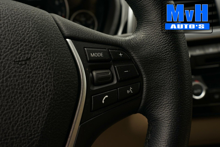 BMW 3-serie 320i Centennial High Executive|LEER|LED|ORG.NL