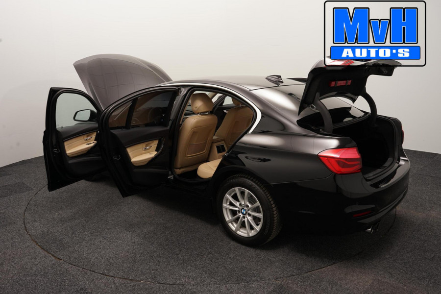 BMW 3-serie 320i Centennial High Executive|LEER|LED|ORG.NL