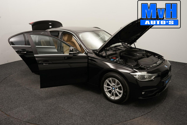 BMW 3-serie 320i Centennial High Executive|LEER|LED|ORG.NL