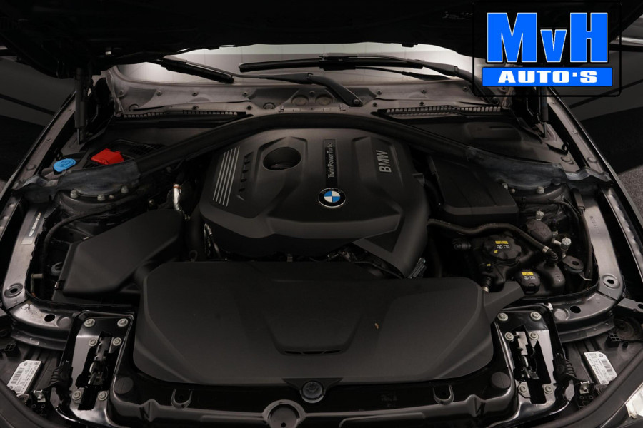 BMW 3-serie 320i Centennial High Executive|LEER|LED|ORG.NL