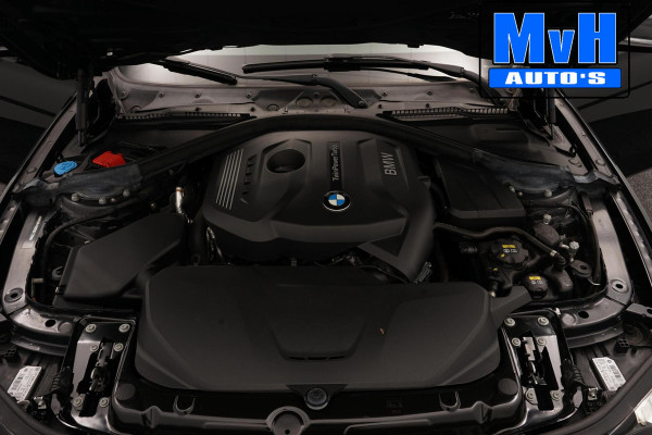 BMW 3-serie 320i Centennial High Executive|LEER|LED|ORG.NL