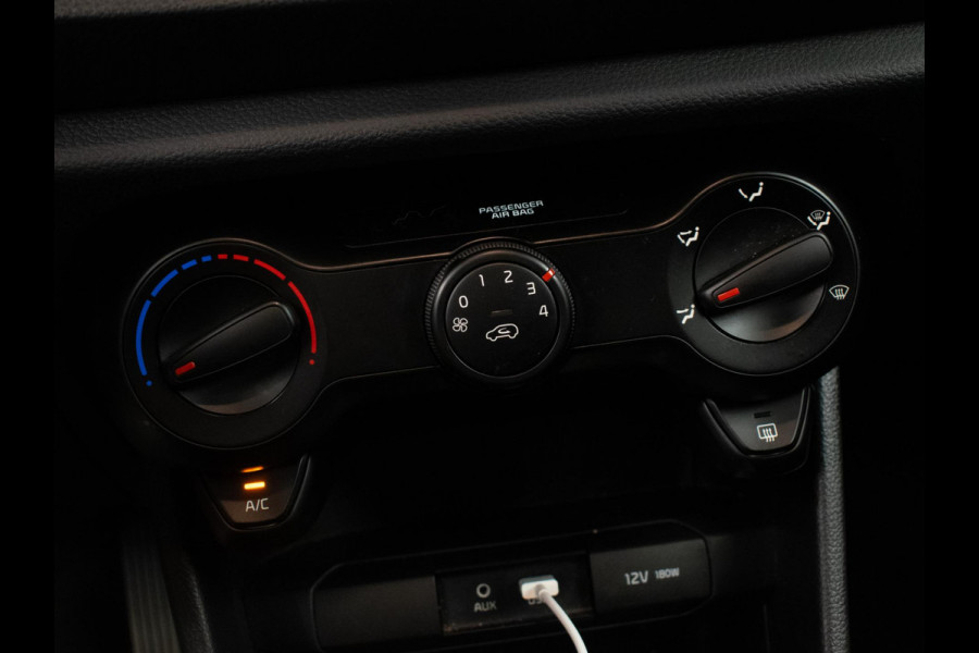Kia Picanto 1.0 MPi BLACK EDITION Sport (APPLECAR PLAY,NAVI,LED,CAMERA,AIRCO,NIEUWE APK,NETTESTAAT)