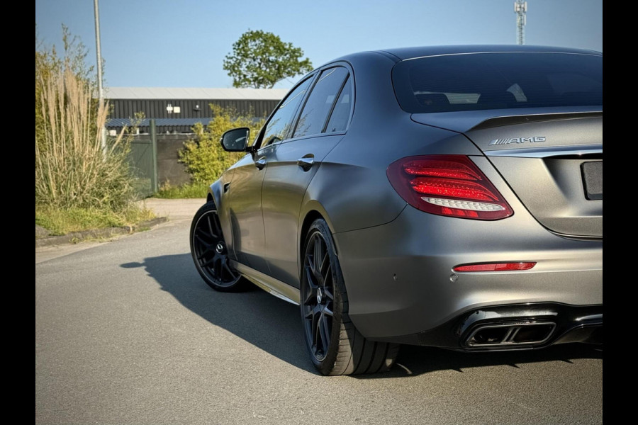 Mercedes-Benz E-Klasse AMG 63 S 4MATIC AMG E63 Magno matt|Camera|Keyless|Distronic|Luchtvering|AMG Exhaust|Head-up|