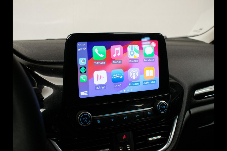 Ford Fiesta 1.1 Sport (APPLE CARPLAY,NAVI,LED,PDC,LANE ASSIST,DAB,BLUETOOTH,SPORTSTOELEN,LM VELGEN,NIEUWE APK,NETTE STAAT)