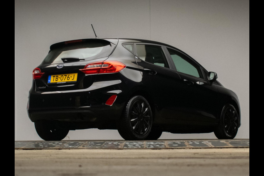 Ford Fiesta 1.1 Sport (APPLE CARPLAY,NAVI,LED,PDC,LANE ASSIST,DAB,BLUETOOTH,SPORTSTOELEN,LM VELGEN,NIEUWE APK,NETTE STAAT)