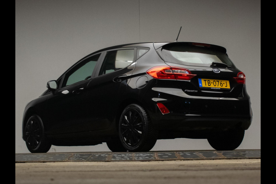 Ford Fiesta 1.1 Sport (APPLE CARPLAY,NAVI,LED,PDC,LANE ASSIST,DAB,BLUETOOTH,SPORTSTOELEN,LM VELGEN,NIEUWE APK,NETTE STAAT)
